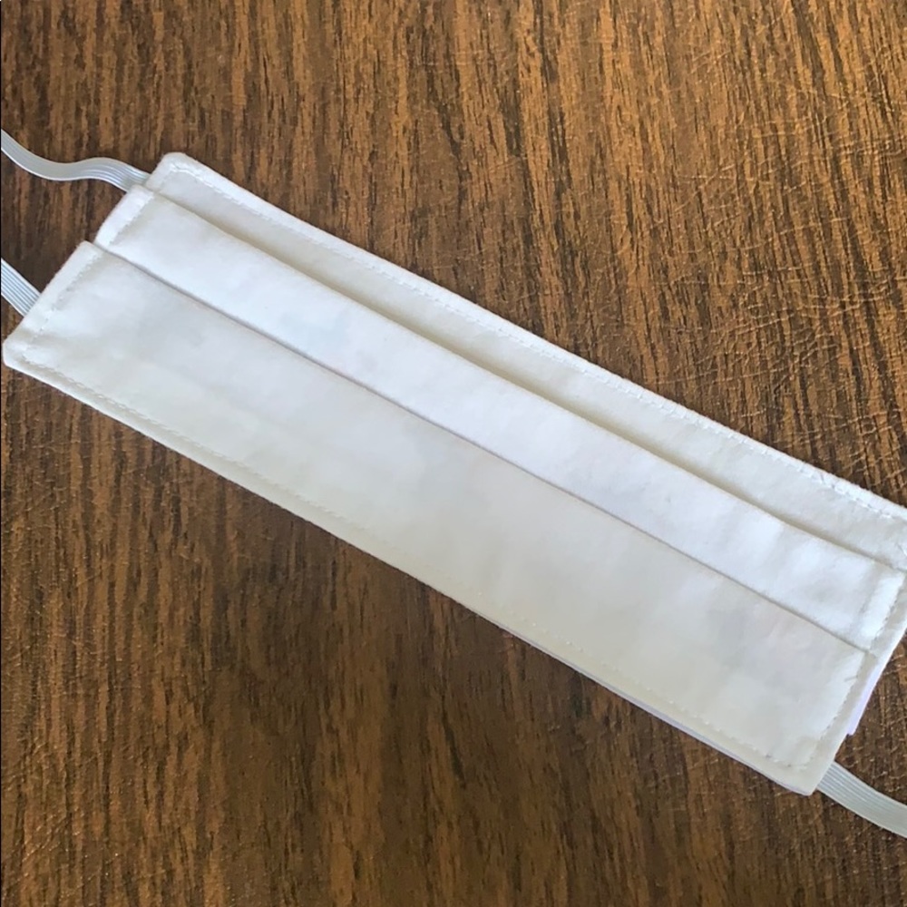 PROTECTIVE FACE MASK - Picture 3 of 5